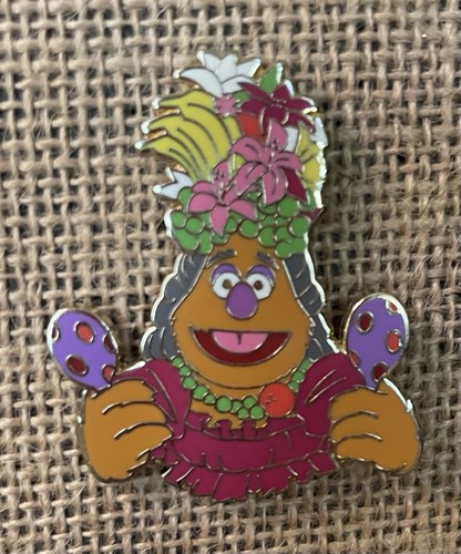 Disney d23 muppets fozzy bear - d23,